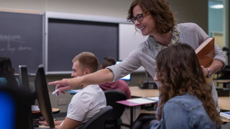 Simulia Educator Image