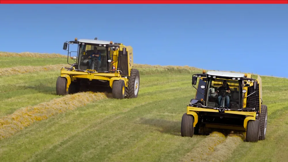 Véhicules agricoles roulant dans les champs