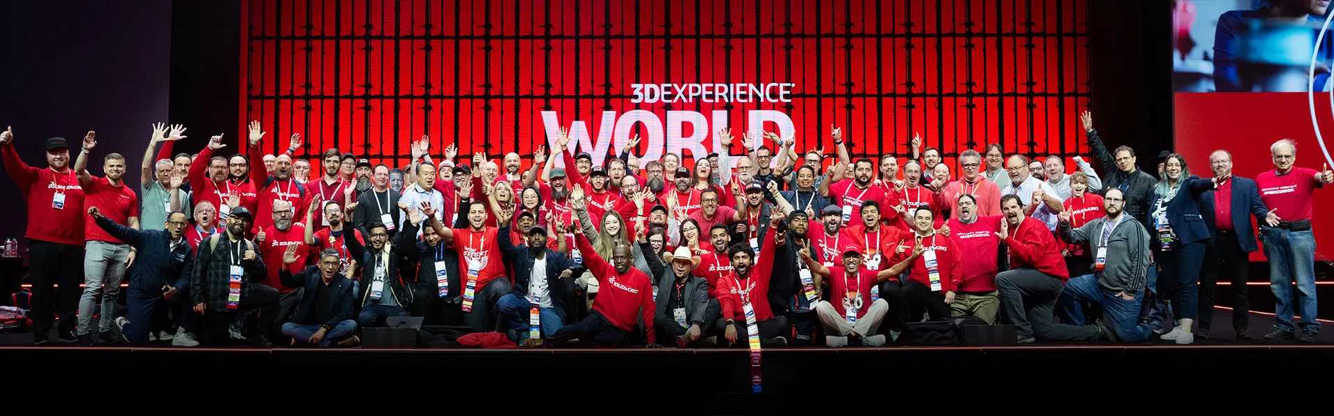 SOLIDWORKS user group members, community leaders, and SOLIDWORKS Champions pose for a group photo at 3DEXPERIENCE World