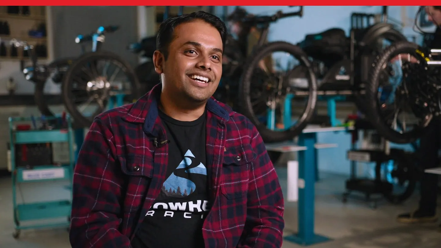 Bowhead employee talking - SOLIDWORKS Cloud Services